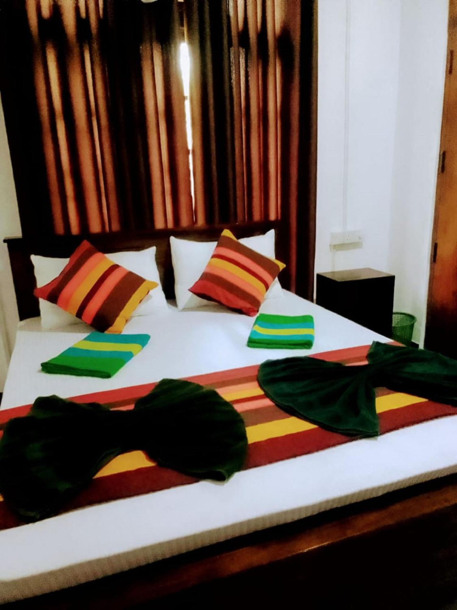 Sanu * Sigiriya